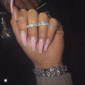 Meet your Posher, Ariana